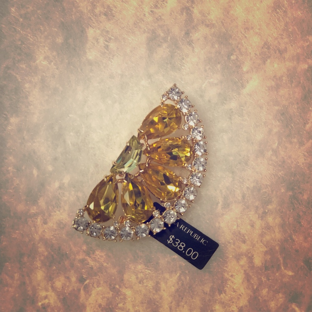 Lemon Brooch